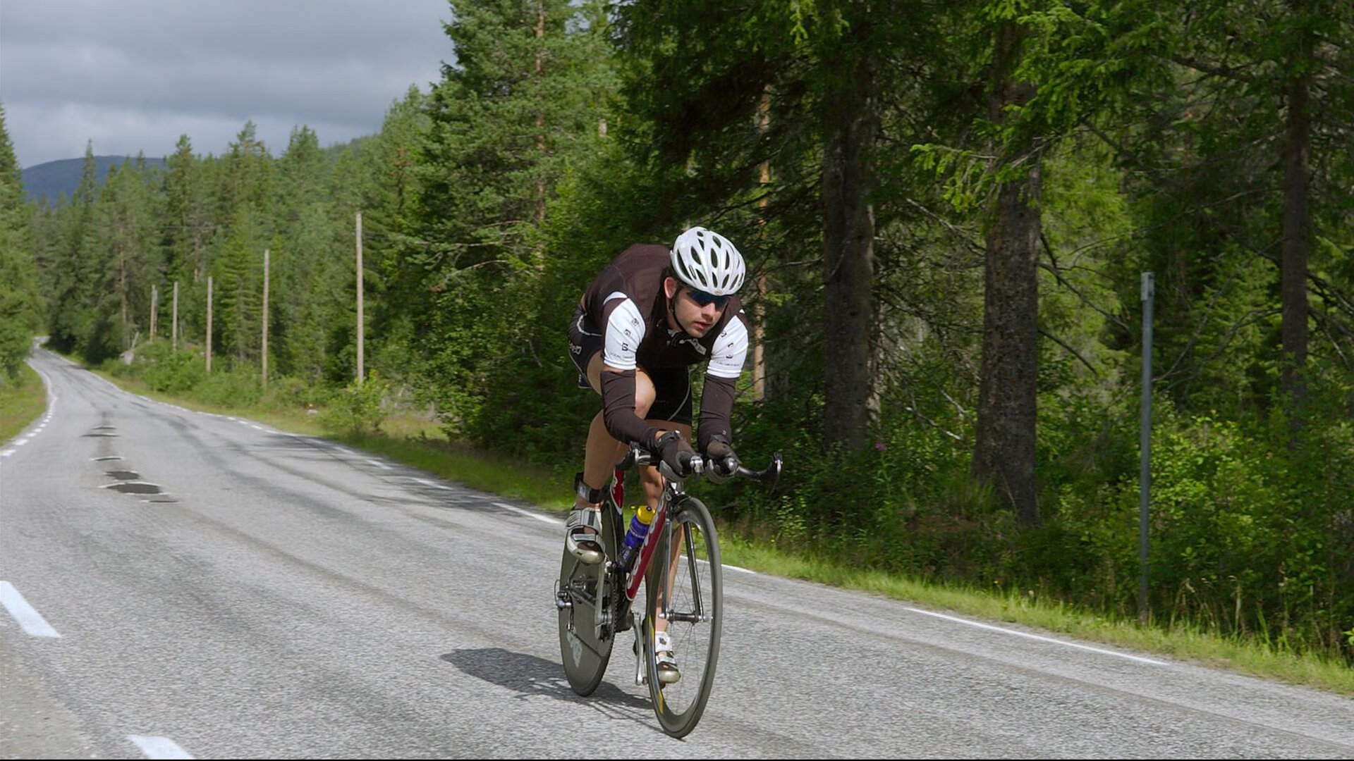国足备战细化至每堂训练课,效率拉满,国足将提前集训备战40强