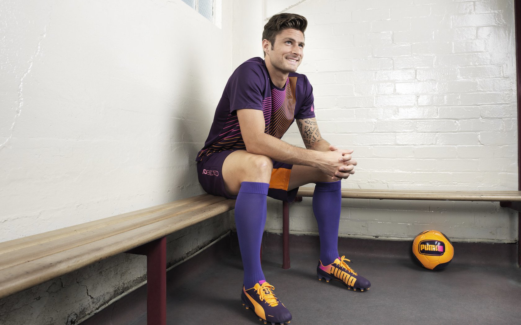 莱比锡红牛教练组进行 tictacs 战术调整，寻求突破，莱比锡红牛战术特点